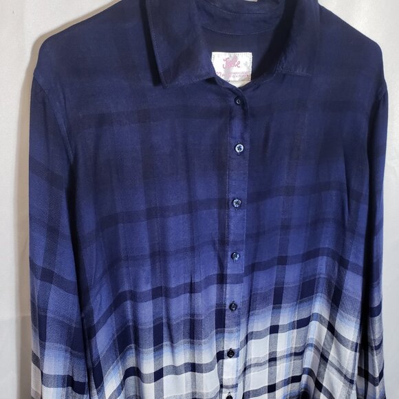 Justice plus size 22 button blue plain top - Picture 2 of 9